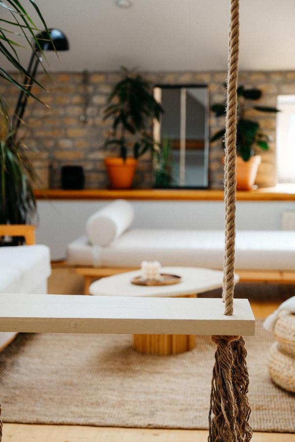 White Loft In The Riga City Center ภายนอก รูปภาพ